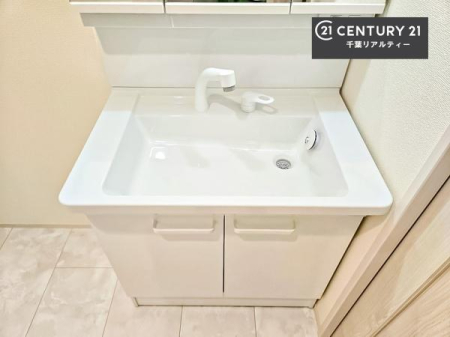 ���ʑ�E���ʏ� �[�����ʑ�{�E���́A�������˂ɂ����̂ł�����ꂪ�y�X�I���������ۂĂ܂��I
�L���C�Ȑ��ʏ��Ŏ��������̃��`�x�[�V�������オ��܂��ˁI