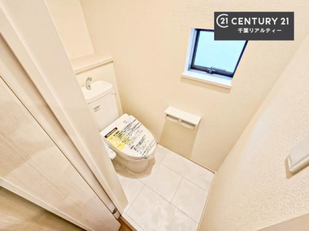 �g�C�� �������֍��ɂ��A�~��͕֍����g�����ł���̂ŗ₽���֍��ɍ��炸�ɍςފ������d�l�ł��I