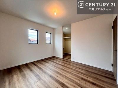 �m�� �D���������������ޗm���́A���̖ڊo�߂��C�������ǂ������ł��ˁB���������Ԃ��������Ɖ߂������Ƃ��ł��܂��B�D�����F�����̃t���[�����O���ǂ�ȉƋ�ɂ��}�b�`���܂��I