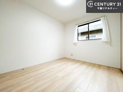 �q������ -