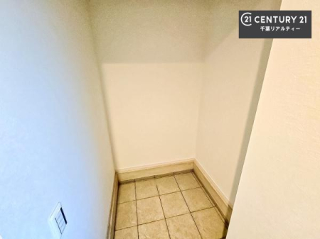 ���[ ���ւɂ́A�y�Ԏ��[�t���I�V���[�Y�C���N���[�N�̖������ʂ������֎��肪��������ƕЕt�������J�����u�ԐS�n�悢��Ԃ����o���邱�Ƃ��ł��܂��I