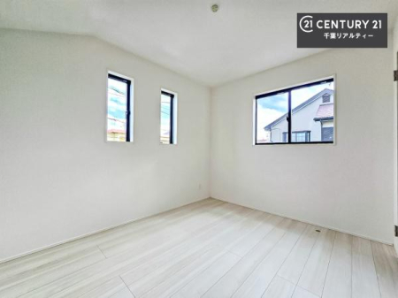 �m�� 2�ʍ̌����m�ۂ������邢�����́A���ʂ����ǂ��A���邭��ϋ��S�n�̗ǂ���ԂƂȂ��Ă���܂��B�����b�N�X���ĉ߂�����S�n�̗ǂ��������ł��I���̖ڊo�߂��X�b�L�����܂��ˁI