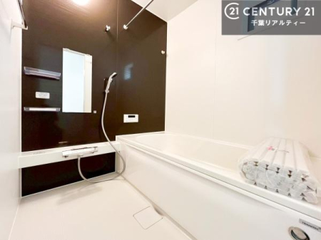 ���� �������������l�̕��͋C�̃o�X���[���́A�V�b�N�ȃf�U�C���Ńo�X�^�C�����[���I
���d���撣���Ă��邲�J���ɂ��D�݂̓����̓����܂����āA�y����ł݂Ă͂������ł��傤���H