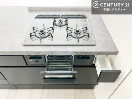 ���d�l�ʐ^(�L�b�`���j �R�����͎O������̂ł������̓����i�s���ł��܂��B
�������O�����t���ł��B�����X�y�[�X���L�X���Ă���׍�Ƃ����₷���I�g�����肪�ǂ��V�X�e���L�b�`���ł��I�i���d�l�j