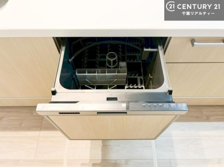 �L�b�`�� �H��@�t���I�Z��������~��͎�r��h�~�Ƃ��đ劈�􂵂܂��I�r���g�C���d�l�Ȃ̂ŁA�ꏊ����炸�����X�y�[�X���L���g���Ď�ۂ悭��Ƃ��o���܂��I