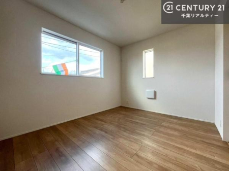 �m�� 2�ʍ̌����m�ۂ������邢�����́A���ʂ����ǂ��A���邭��ϋ��S�n�̗ǂ���ԂƂȂ��Ă���܂��B�����b�N�X���ĉ߂�����S�n�̗ǂ��������ł��I���̖ڊo�߂��X�b�L�����܂��ˁI