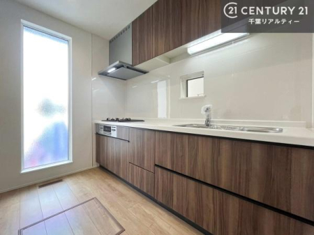 �L�b�`�� ���[�X�y�[�X���L�x�ŁA�����X�y�[�X���X�b�L���ƕЕt���Ђ�`�����p�ł��܂��I
���K�ɍ�Ƃ��ł��܂��I�����̗���������܂��I