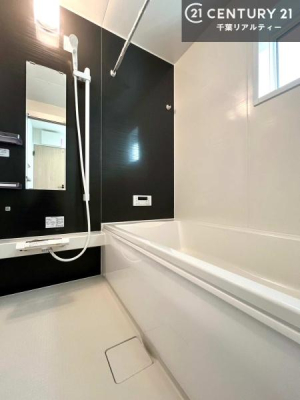 ���� �L�X�o�X�ň���̔������t���b�V���B�����L�΂���̂ŁA�����ɂ��������ƐZ����܂��ˁI�����̃o�X�^�C�����y���݂ɂȂ�܂��B