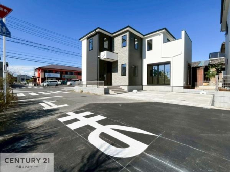 �O�ʓ��H�܂ތ��n�ʐ^ ���邭�J���I�Ȋp�n�ł�������ґ�Ȃ��Z�܂������܂��񂩁B