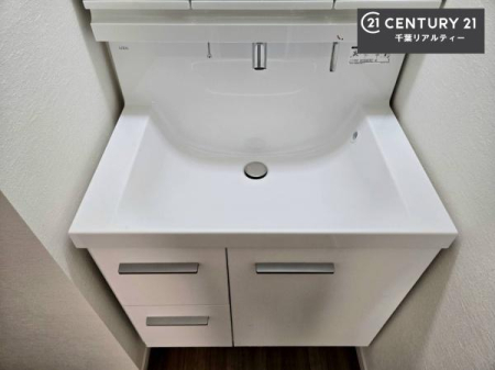 ���ʑ�E���ʏ� �[�����ʑ�{�E���́A�������˂ɂ����̂ł�����ꂪ�y�X�I���������ۂĂ܂��I
�L���C�Ȑ��ʏ��Ŏ��������̃��`�x�[�V�������オ��܂��ˁI