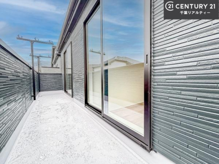 �o���R�j�[ �z������ǍD�ȃo���R�j�[�ł��I���ꂽ���ɂ͐�������n����J���I�Ȏ��Ԃ��y���߂܂��B