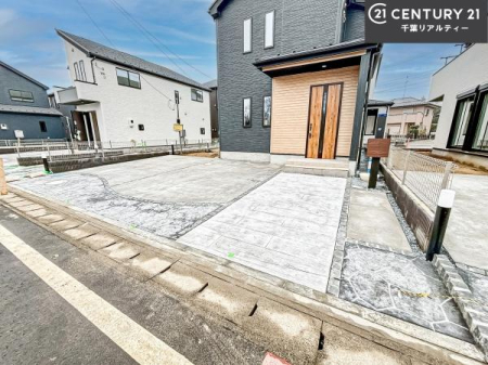 ���ԏ� ���ԃX�y�[�X��2�䕪����܂��I�Z�J���h�J�[�͂������A�o�C�N�⎩�]�ԂȂǂ��u���ꏊ�ɍ���܂���B