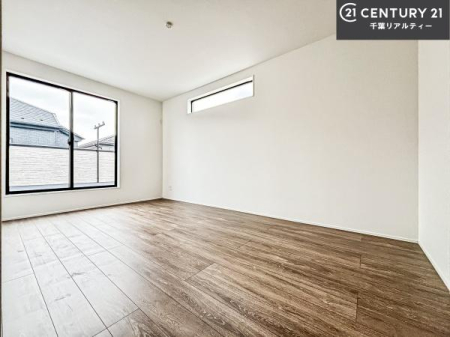 �m�� �o���R�j�[�ɖʂ��Ă���m���ł��B���邭�����肪����A���C����������ł��܂��I���N���āA�O�ɏo�Ĕw�L�т����[�ċz�����ǂ������}������邱�Ƃ��ł��܂��B