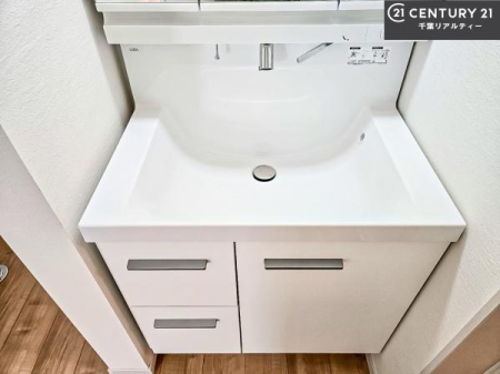 ���ʑ�E���ʏ� �[�����ʑ�{�E���́A�������˂ɂ����̂ł�����ꂪ�y�X�I���������ۂĂ܂��I
�L���C�Ȑ��ʏ��Ŏ��������̃��`�x�[�V�������オ��܂��ˁI