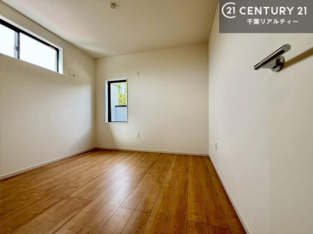 �Q�� �V���v���Ƀf�U�C������Ă��邽�߁A�Ƌ��I�т܂���I
���C�ɓ���̉Ƌ��u���Ă��낰���Ԃ���邱�Ƃ��ł��܂��B