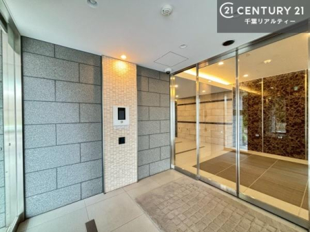 �G���g�����X ��؂Ȃ��q�l�����o�}������G���g�����X�B�z��������ǂ��S�n�̗ǂ���Ԃł��B