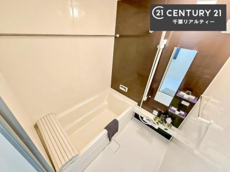 ���� �������������l�̕��͋C�̃o�X���[���́A�����o�Ă��ăo�X�^�C�����[���I
���d���撣���Ă��邲�J���ɂ��D�݂̓����̓����܂����āA�y����ł݂Ă͂������ł��傤���H