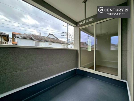 �o���R�j�[ �C���i�[�o���R�j�[�I�������t���Ă���̂ŁA�}�ɉJ���~���Ă��G��ɂ������S�I�������������J�b�g���Ă����̂ŁA���V�C�̗ǂ����́A���O�֏o�Đ[�ċz����̂��悳�����ł��I