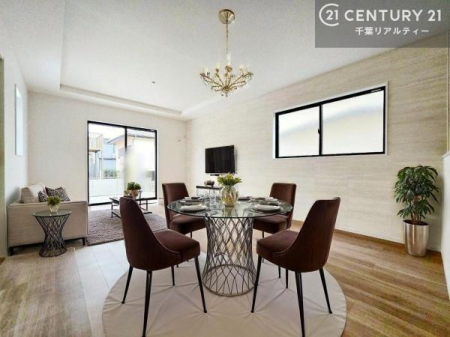 ���r���O �Ƌ��CG�p�[�X�ł��B�D�����z���܂肪���r���O����ł���ċ��S�n�̗ǂ���Ԃ����o���Ă���܂��I
���났�̎��Ԃ��߂����܂��I