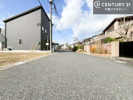 �O�ʓ��H�܂ތ��n�ʐ^ ���ӊ���A���q�l�̂���]�ɍ������������ꏏ�ɂ��ē���v���܂��B�Z��[���A�h�o�C�U�[�ɂ�邲���k������܂��B���Ђ͂��₢���킹�ɑ��Ή����܂��I���҂������܂���I