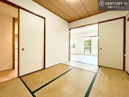 �a�� ���r���O�Ɨאڂ����a���͉Ǝ��̋x�e�X�y�[�X��L�b�Y�X�y�[�X�Ƃ��Ċ��p����̂��悳�����ł��ˁI
�a���̎g�����͖�����I