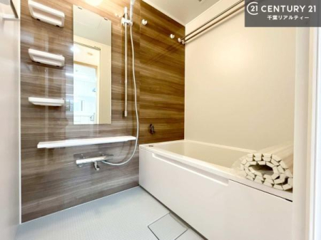 ���� �������������l�̕��͋C�̃o�X���[���́A�����o�Ă��ăo�X�^�C�����[���I
���d���撣���Ă��邲�J���ɂ��D�݂̓����̓����܂����āA�y����ł݂Ă͂������ł��傤���H