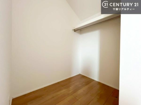 ���[ �����Ղ�̎��[�X�y�[�X�ŁA��炵���������萮���Z�܂��B�Ƒ��̉ו������ꂢ�ɕЕt���A���������K�ɉ߂����܂��B