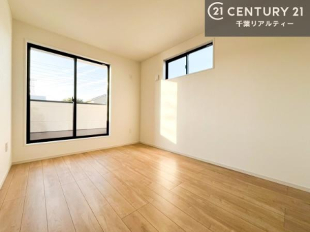 �Q�� 2�ʍ̌����m�ۂ������邢�����́A���ʂ����ǂ��A���邭��ϋ��S�n�̗ǂ���ԂƂȂ��Ă���܂��B�����b�N�X���ĉ߂�����S�n�̗ǂ��������ł��I���̖ڊo�߂��X�b�L�����܂��ˁI