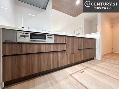 �L�b�`�� ���[�X�y�[�X���L�x�ŁA�����X�y�[�X���X�b�L���ƕЕt���Ђ�`�����p�ł��܂��I
���K�ɍ�Ƃ��ł��܂��I�����̗���������܂��I