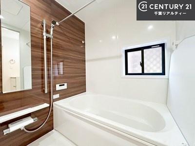 ���� �������������l�̕��͋C�̃o�X���[���́A�����o�Ă��ăo�X�^�C�����[���I
���d���撣���Ă��邲�J���ɂ��D�݂̓����̓����܂����āA�y����ł݂Ă͂������ł��傤���H