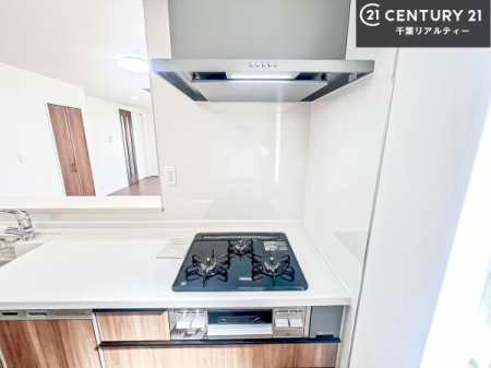 �L�b�`�� �R�����͎O������̂ł������̓����i�s���ł��܂��B
�������O�����t���ł��B�����X�y�[�X���L�X���Ă���׍�Ƃ����₷���I�g�����肪�ǂ��V�X�e���L�b�`���ł��I