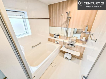 ���� 1���̔�����������Ɩ����Ă���闁���ł��B
�������̑f�G�ȃ����N�[�[�V�����ꏊ�ł��ˁB