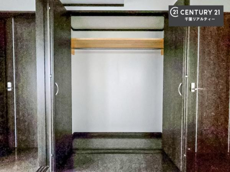 ���[ ���[�X�y�[�X����������Ă���̂ŁA�G�ߕ����̓��������������܂�A���p���̍�����Ԃł��B