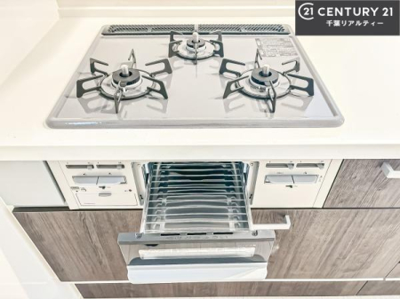 �L�b�`�� �R�����͎O������̂ł������̓����i�s���ł��܂��B
�������O�����t���ł��B�����X�y�[�X���L�X���Ă���׍�Ƃ����₷���I�g�����肪�ǂ��V�X�e���L�b�`���ł��I