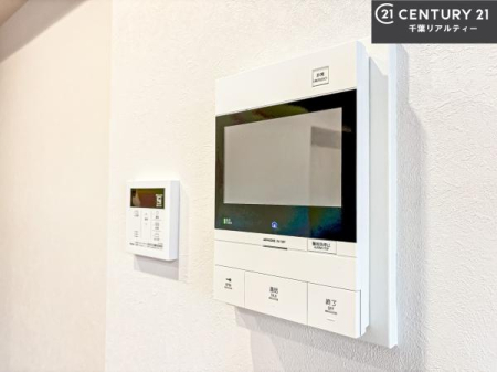 ���̑����� TV���j�^�[�t���C���^�[�z���ł��q�l�̂�����Ԓ��Ȃǂ����S�ł��ˁB
�{�^���ЂƂł����C�̏������ƂƂ̂��I�I�[�g�o�X���B