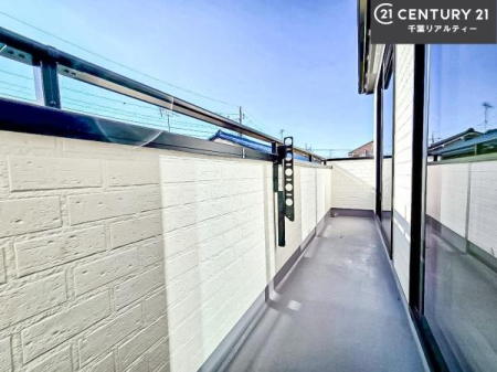 �o���R�j�[ �z������ǍD�ȃo���R�j�[�ł��I���ꂽ���ɂ͐�������n����J���I�Ȏ��Ԃ��y���߂܂��B
��������̂����󕨂������؂�Ɋ������Ƃ��ł��܂��I