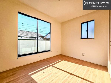 �m�� �o���R�j�[�ɖʂ��Ă���m���ł��B���邭�����肪����A���C����������ł��܂��I���N���āA�O�ɏo�Ĕw�L�т����[�ċz�����ǂ������}������邱�Ƃ��ł��܂��B