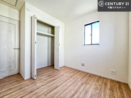 �Q�� �V���v���Ƀf�U�C������Ă��邽�߁A�Ƌ��I�т܂���I
���C�ɓ���̉Ƌ��u���Ă��낰���Ԃ���邱�Ƃ��ł��܂��B