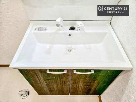 ���ʑ�E���ʏ� �[�����ʑ�{�E���́A�������˂ɂ����̂ł�����ꂪ�y�X�I���������ۂĂ܂��I
�L���C�Ȑ��ʏ��Ŏ��������̃��`�x�[�V�������オ��܂��ˁI