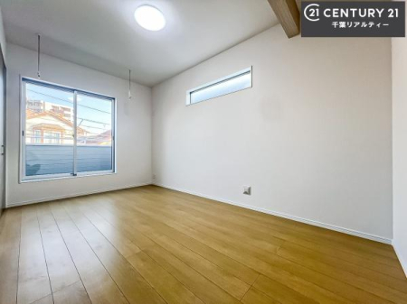 �m�� ���邢�����́A���ʂ����ǂ��A���邭��ϋ��S�n�̗ǂ���ԂƂȂ��Ă���܂��B�����b�N�X���ĉ߂�����S�n�̗ǂ��������ł��I���̖ڊo�߂��X�b�L�����܂��ˁI