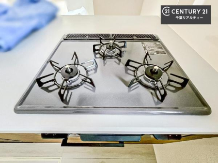 �L�b�`�� �R�����͎O������̂ł������̓����i�s���ł��܂��B
�������O�����t���ł��B�����X�y�[�X���L�X���Ă���׍�Ƃ����₷���I�g�����肪�ǂ��V�X�e���L�b�`���ł��I