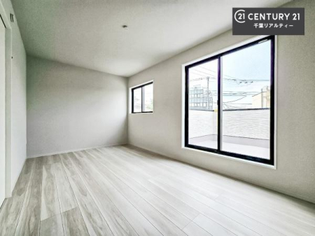 ���r���O�ȊO�̋��� �V���v���Ƀf�U�C������Ă��邽�߁A�Ƌ��I�т܂���I
���C�ɓ���̉Ƌ��u���Ă��낰���Ԃ���邱�Ƃ��ł��܂��B