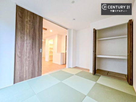 �a�� ���r���O�Ɨאڂ����a���ł��I�Ǝ��̋x�e�X�y�[�X��L�b�Y�X�y�[�X�Ƃ��Ċ��p����̂��悳�����ł��ˁI
�a���̎g�����͖�����I