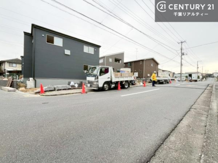 �O�ʓ��H�܂ތ��n�ʐ^ ���ӊ���A���q�l�̂���]�ɍ������������ꏏ�ɂ��ē���v���܂��B�Z��[���A�h�o�C�U�[�ɂ�邲���k������܂��B���Ђ͂��₢���킹�ɑ��Ή����܂��I���҂������܂���I