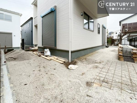 ���̑� �u���̕����C�ɂȂ�I�v�u�������Ăǂ�ȏ��H�v�u�����Əڂ����m�肽���I�v�Ǝv������A���C�y�ɂ����k���������B