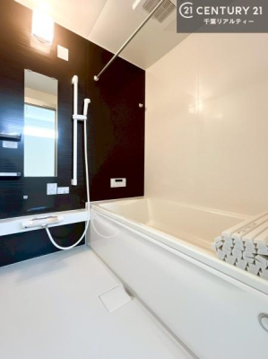 ���� �L�X�o�X�ň���̔������t���b�V���B�����L�΂���̂ŁA�����ɂ��������ƐZ����܂��ˁI�����̃o�X�^�C�����y���݂ɂȂ�܂��B