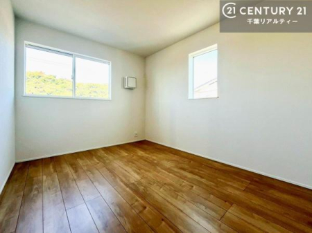 �q������ 2�ʍ̌����m�ۂ������邢�����́A���ʂ����ǂ��A���邭��ϋ��S�n�̗ǂ���ԂƂȂ��Ă���܂��B�����b�N�X���ĉ߂�����S�n�̗ǂ��������ł��I���̖ڊo�߂��X�b�L�����܂��ˁI