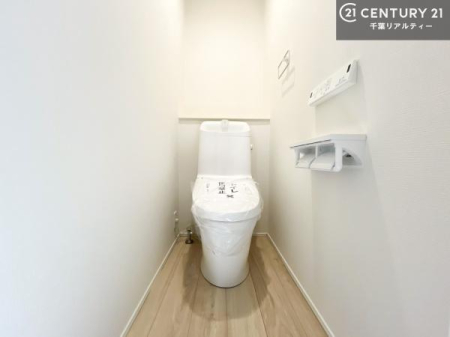 �g�C�� �������֍��ɂ��A�~��͕֍����g�����ł���̂ŗ₽���֍��ɍ��炸�ɍςފ������d�l�ł��I�V���v���ȃJ���[����Ƃ��Ă���̂ŁA������ꂪ���₷���ł��B