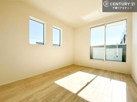 �m�� �o���R�j�[�ɖʂ��Ă���m���ł��B���邭�����肪����A���C����������ł��܂��I���N���āA�O�ɏo�Ĕw�L�т����[�ċz�����ǂ������}������邱�Ƃ��ł��܂��B