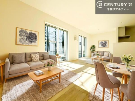 ���r���O �Ƌ��CG�p�[�X�ł��B�S�n�ǂ����r���O�͉Ƒ������R�ƏW�܂�܂��B�Ƒ��c�R�̎��Ԃ����������ł��B���Ƒ��ƁA����w�[���������Ԃ��߂��������ł��ˁB���邭�J���I�ȋ�Ԃł��B